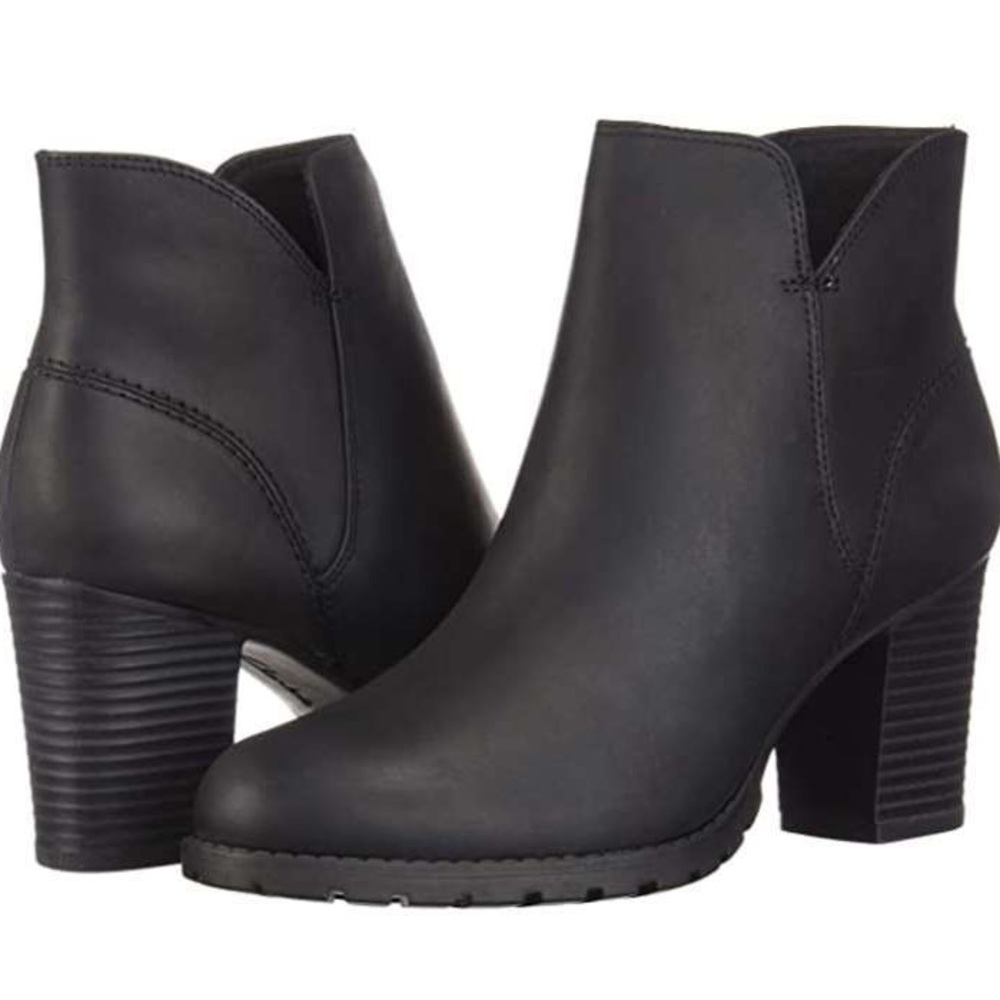 Clarks Verona Trish Leather Black Bootie size 9.5